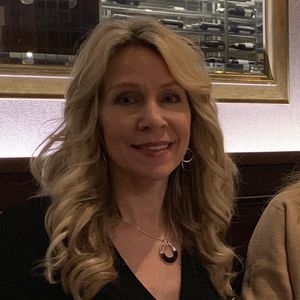 Meet your Posher, Regina